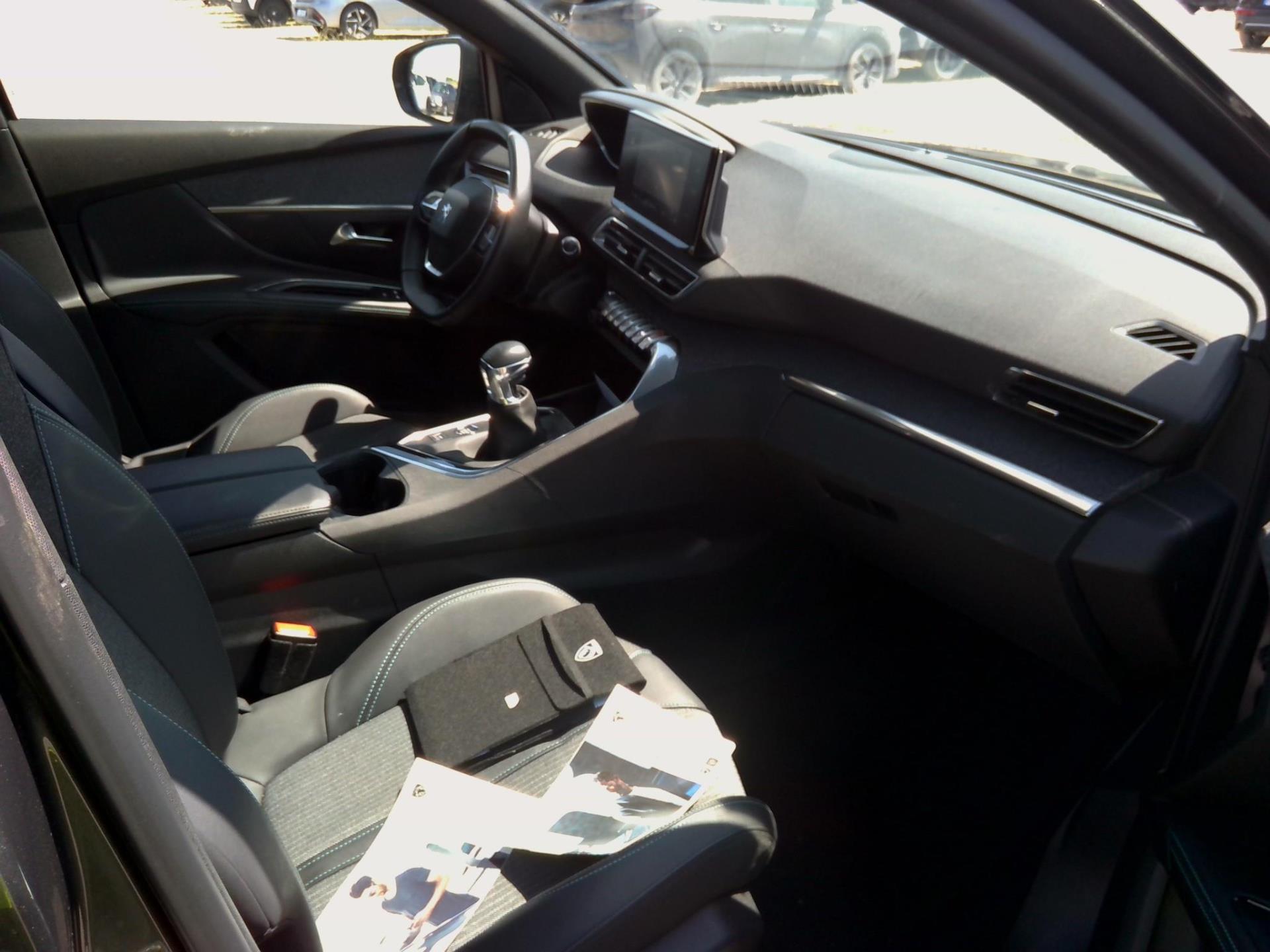 Peugeot 5008 PureTech 130ch S&S BVM6 Allure Pack 2023