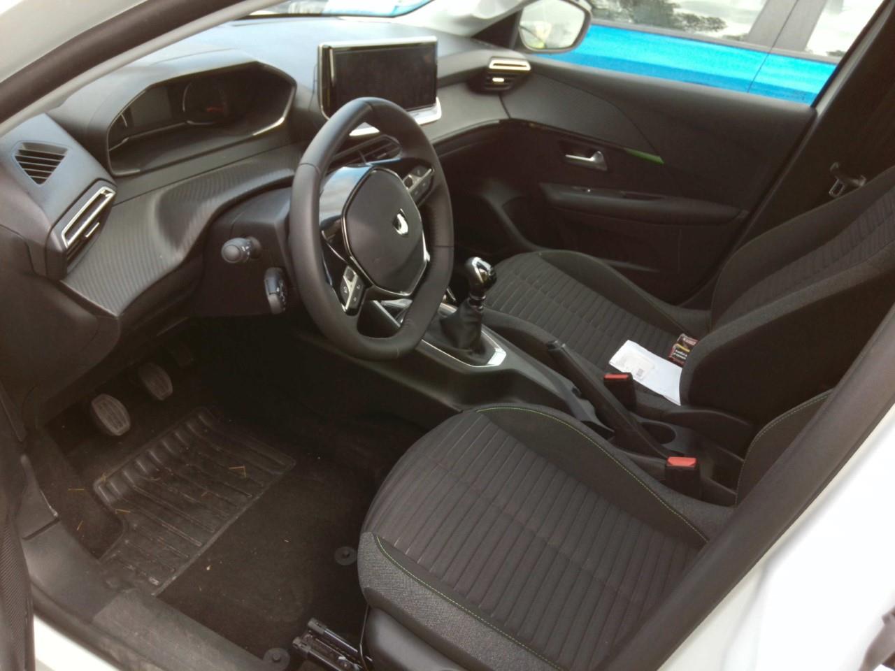Foto Peugeot 208 3