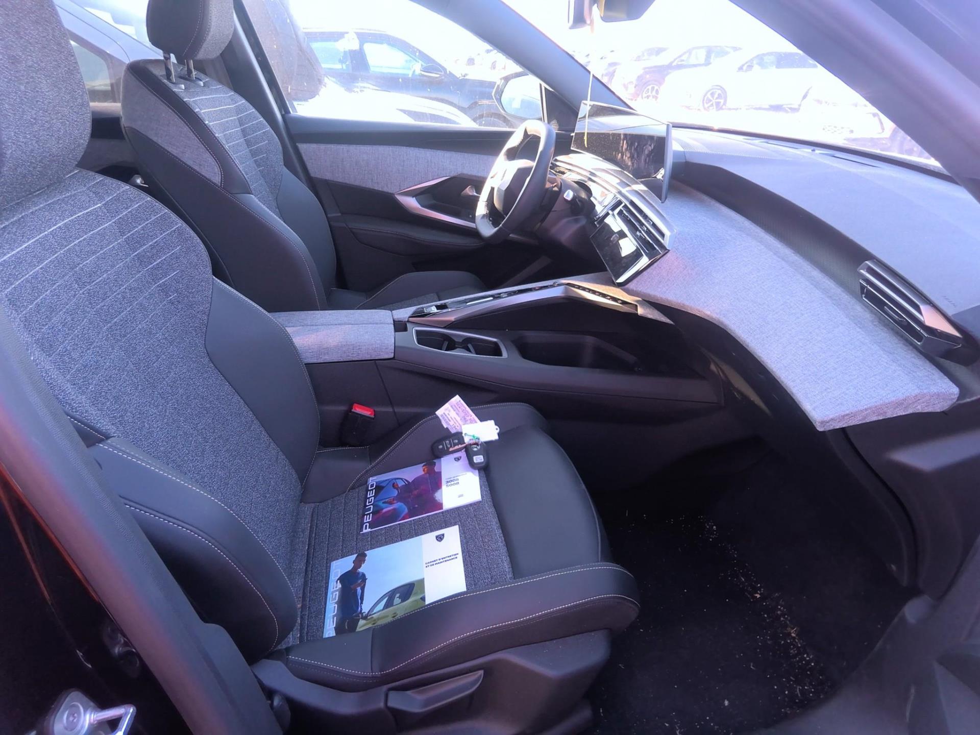 Peugeot 3008 Electrique 210 ch 73 kWh Allure 2025