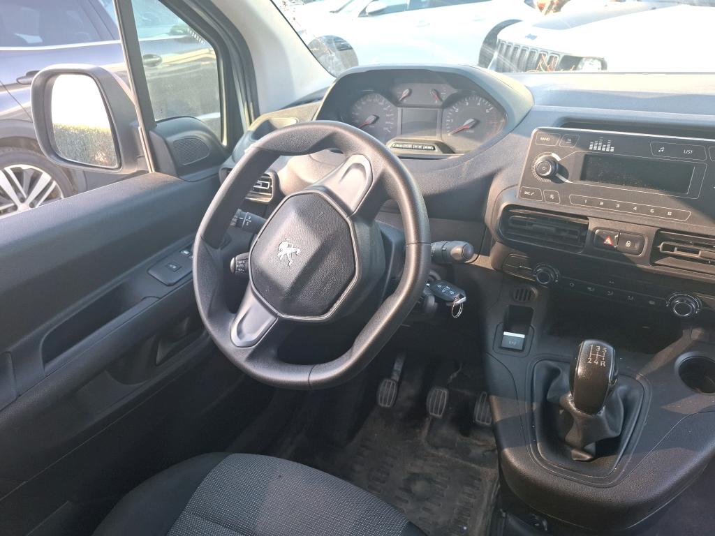 Peugeot PARTNER FOURGON STANDARD 650 KG BLUEHDI 100 BVM5 PREMIUM 2019