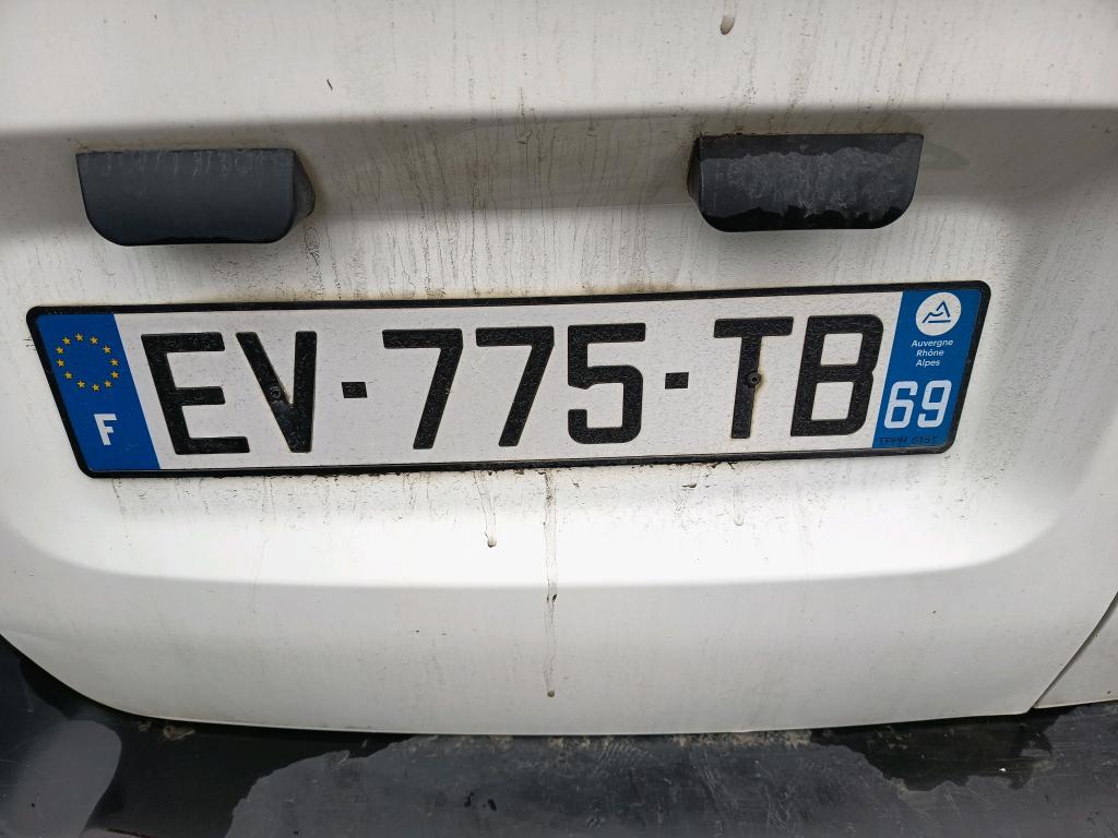 Peugeot EXPERT FGN TOLE STANDARD 2.0 BLUEHDI 120 S&S BVM6 PREMIUM 2018