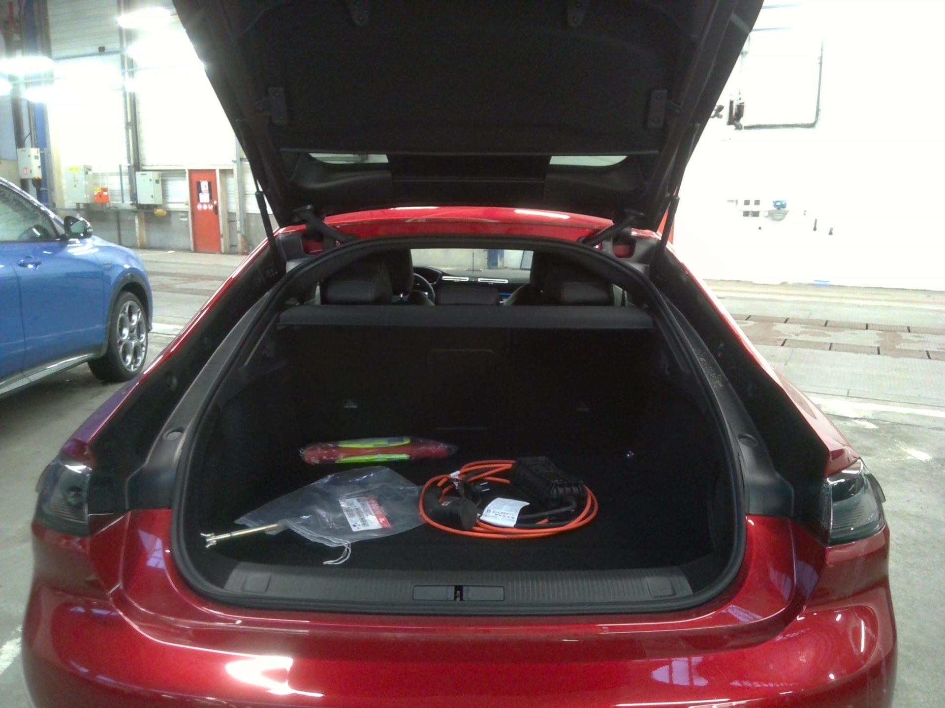 Peugeot 508 Hybrid 225 e-EAT8 GT 2023
