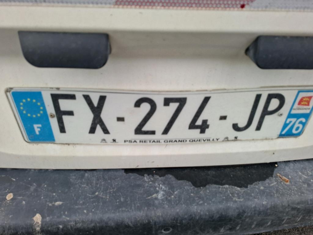 Peugeot PARTNER FOURGON STANDARD 650 KG BLUEHDI 100 S&S BVM5 PREMIUM 2021