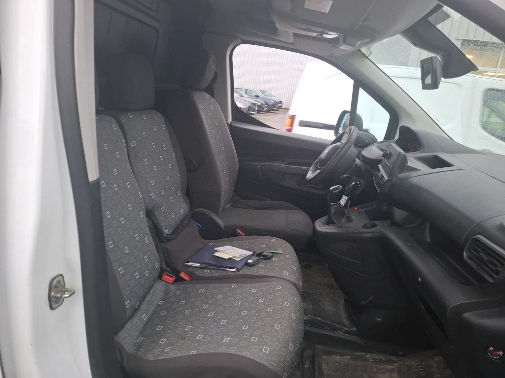 Peugeot PARTNER FOURGON STANDARD 650 KG BLUEHDI 100 S&S BVM5 PREMIUM 2019