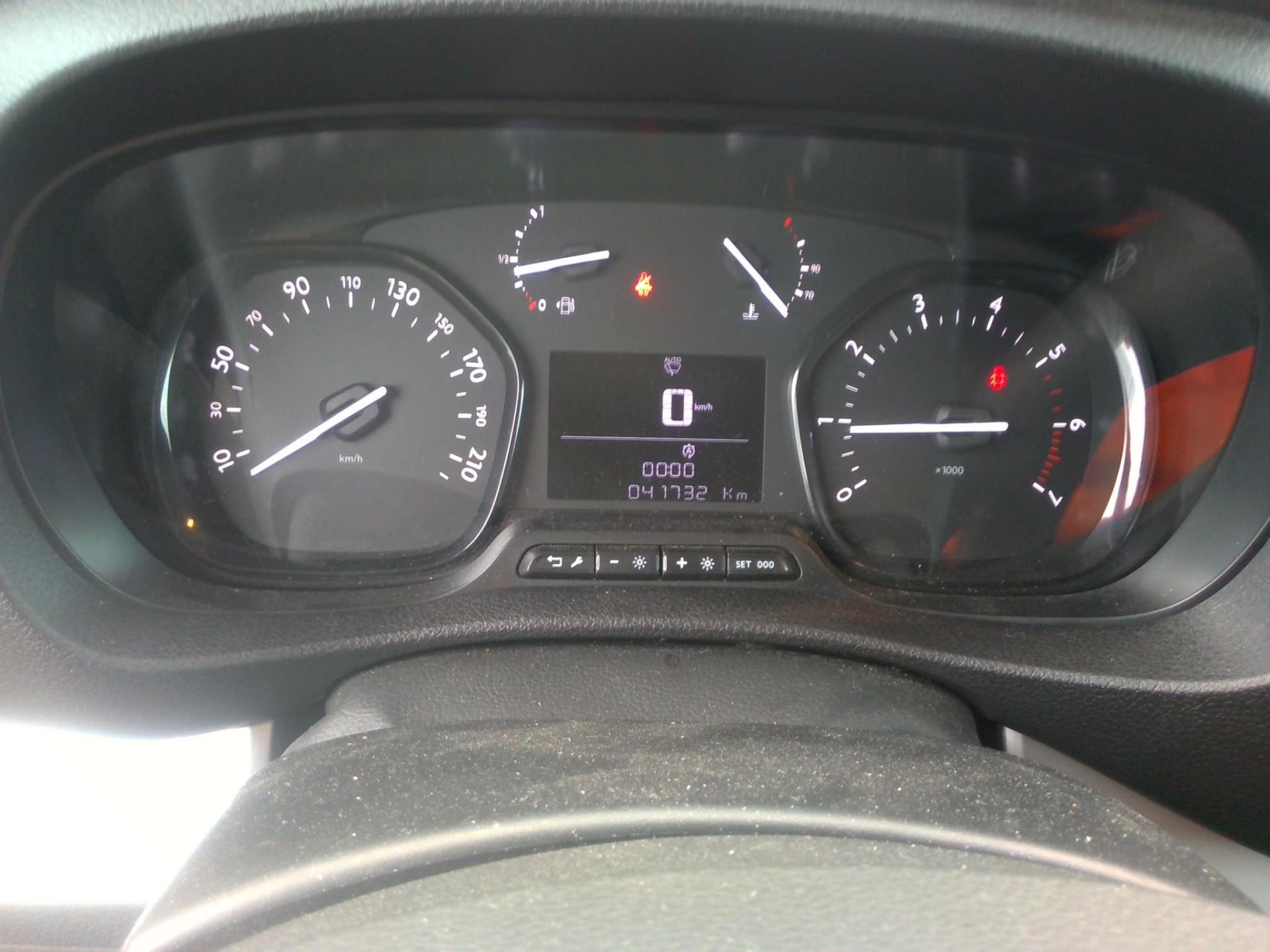 Opel VIVARO FGN TAILLE M BLUEHDI 120 S&S BVM6  2023