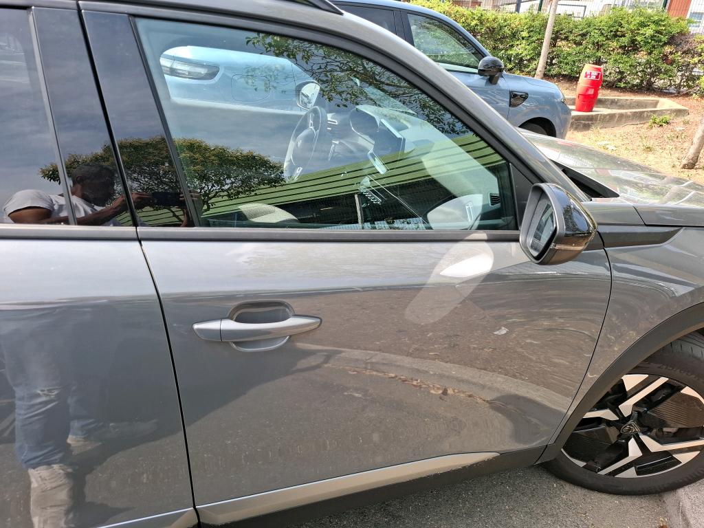 Peugeot 2008 Hybrid 145 ch e-DCS6 Allure 2025