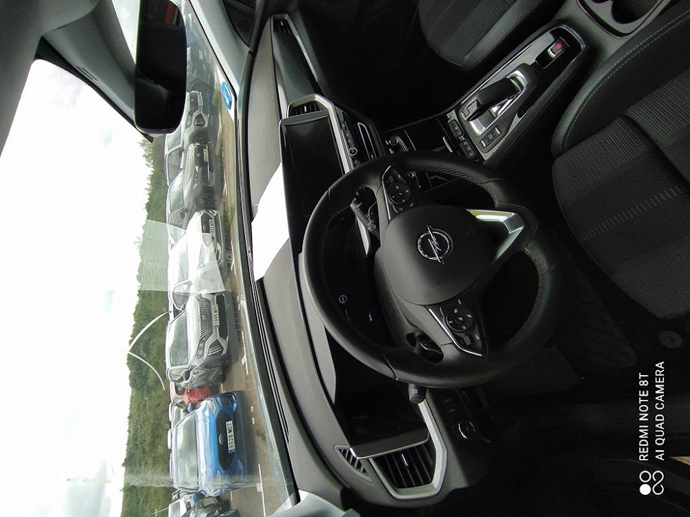 Foto BMW Grandland PHEV 11