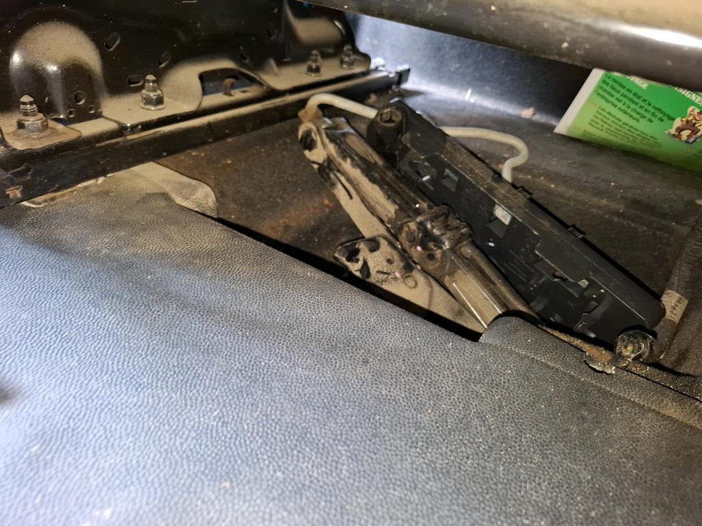 Peugeot PARTNER FOURGON STANDARD 650 KG BLUEHDI 100 S&S BVM5 PREMIUM 2020