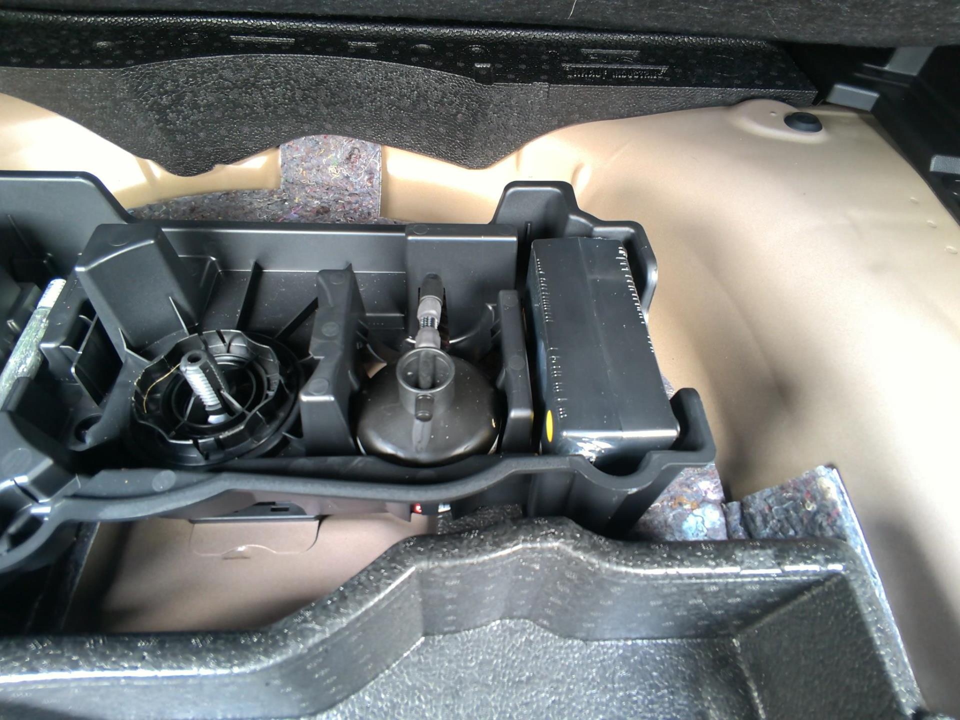 Peugeot 2008 PureTech 100 S&S BVM6 Allure 2021