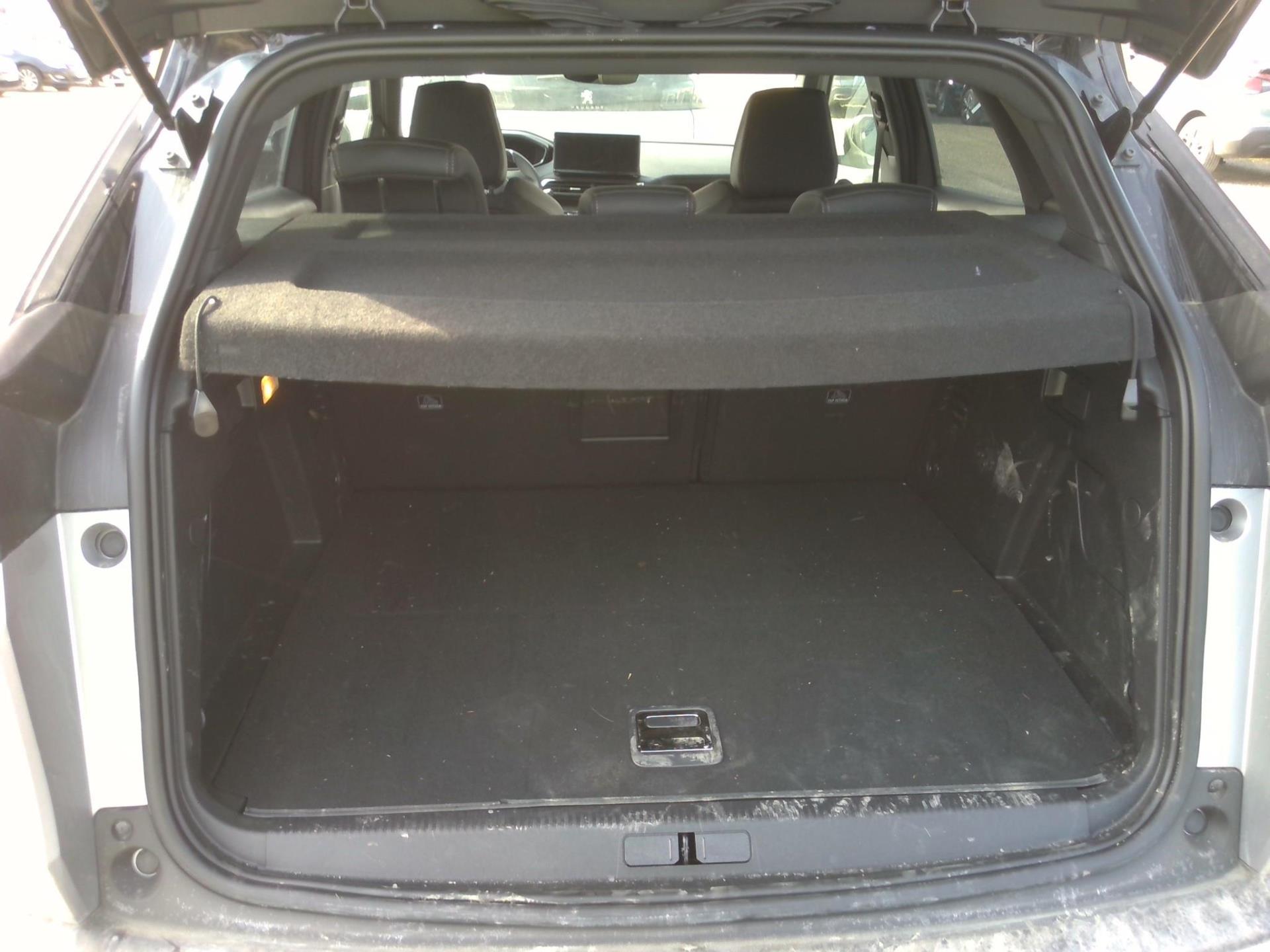 Peugeot 3008 Hybrid4 300 e-EAT8 GT 2022