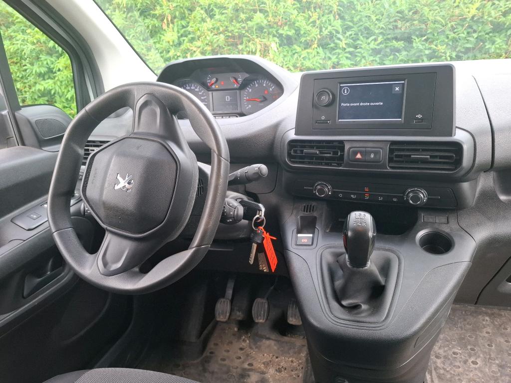 Peugeot PARTNER FOURGON STANDARD 650 KG BLUEHDI 100 S&S BVM5 PREMIUM 2021