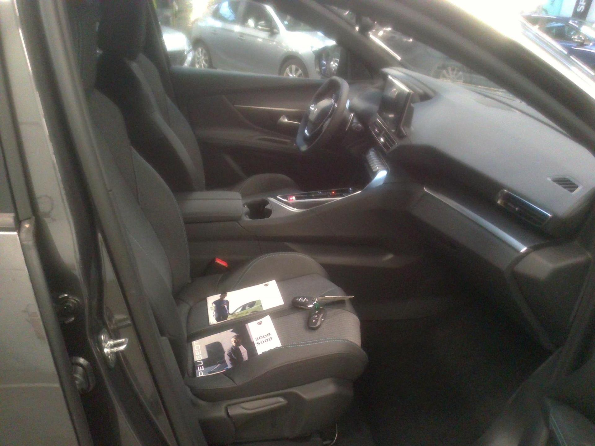 Peugeot 3008 Hybrid 180 e-EAT8 Allure Pack 2024