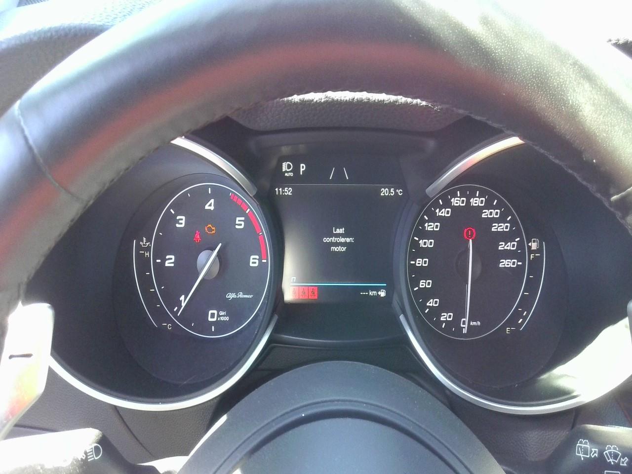Foto Alfa Romeo Stelvio 5