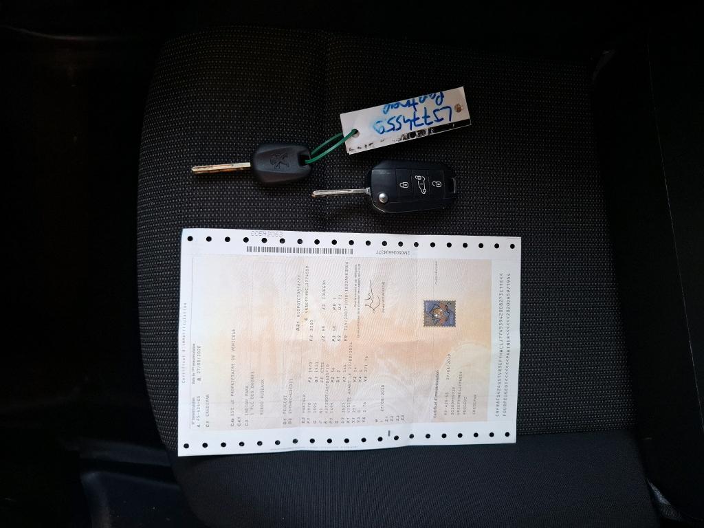 Peugeot PARTNER FOURGON STANDARD 650 KG BLUEHDI 75 BVM5 PREMIUM 2020