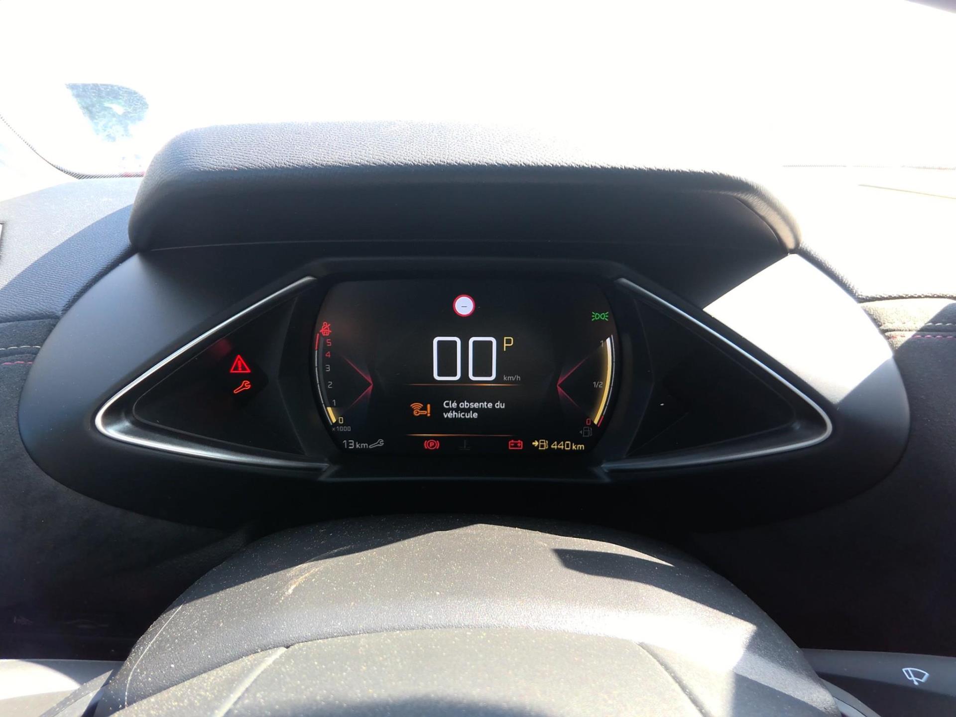DS DS3 Crossback BlueHDi 130 EAT8 Performance Line+ 2022