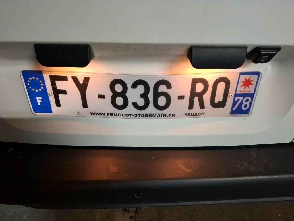 Peugeot PARTNER FOURGON STANDARD 650 KG BLUEHDI 100 S&S BVM5 PREMIUM 2021
