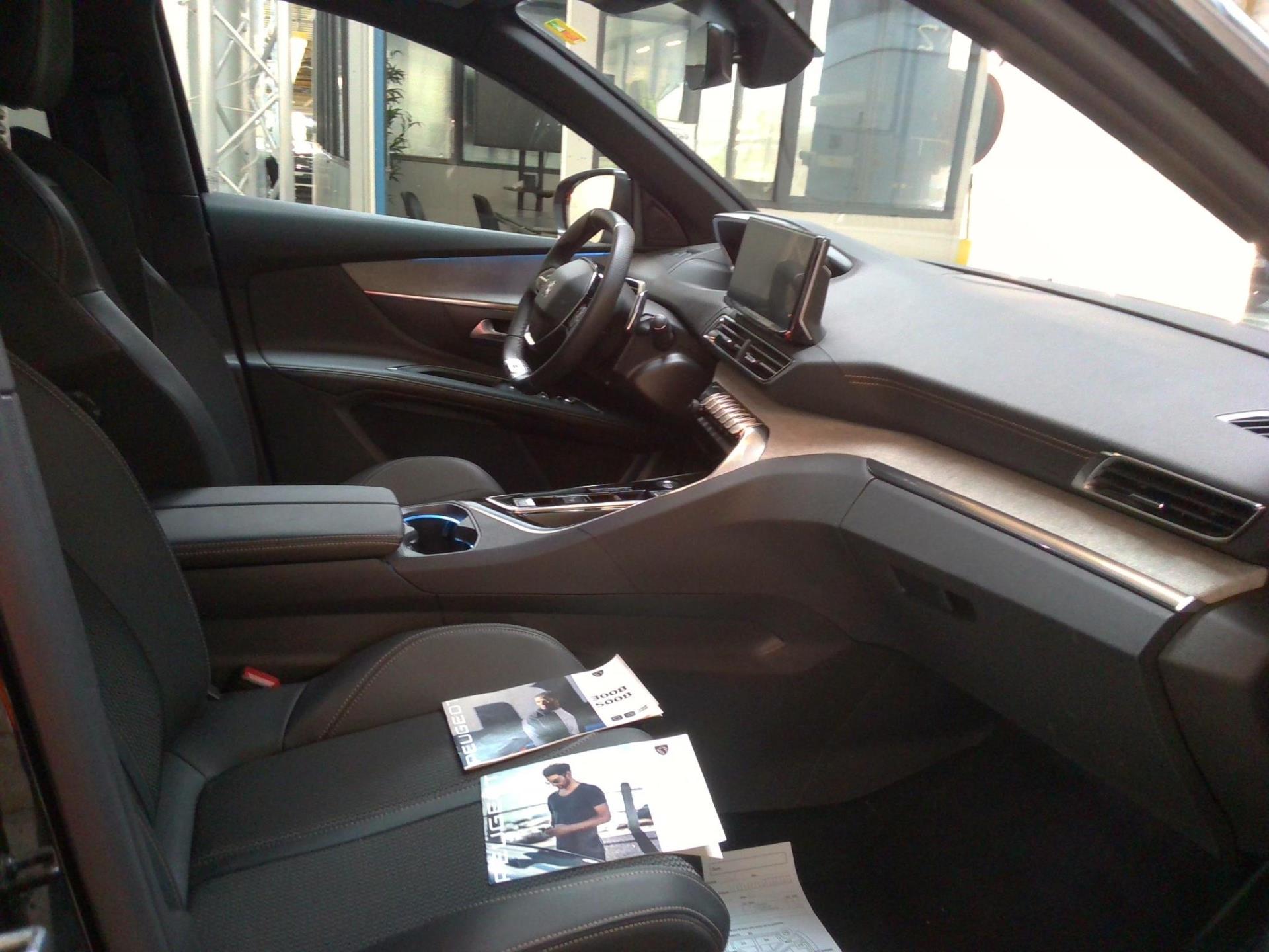 Peugeot 5008 BlueHDi 130ch S&S EAT8 GT 2023