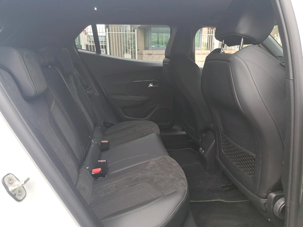 Peugeot 2008 PureTech 130 S&S EAT8 GT Pack 2022