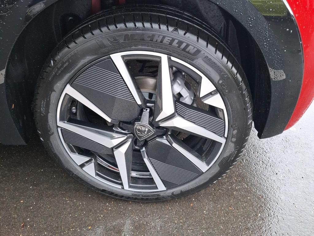 Peugeot 208 Hybrid 145 ch e-DCS6 GT 2025