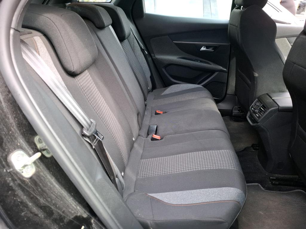 Peugeot 3008 BlueHDi 130ch S&S EAT8 Active Pack 2022