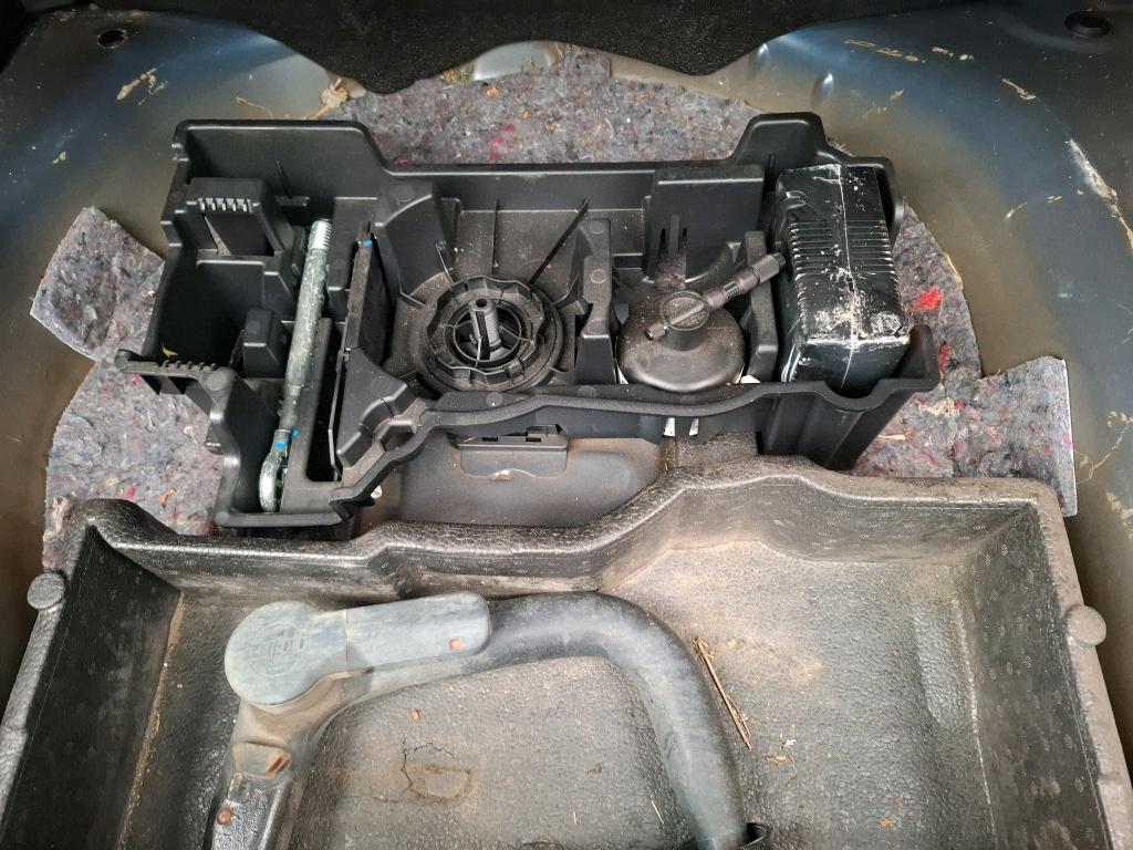 Peugeot 2008 BlueHDi 130 S&S EAT8 GT 2021