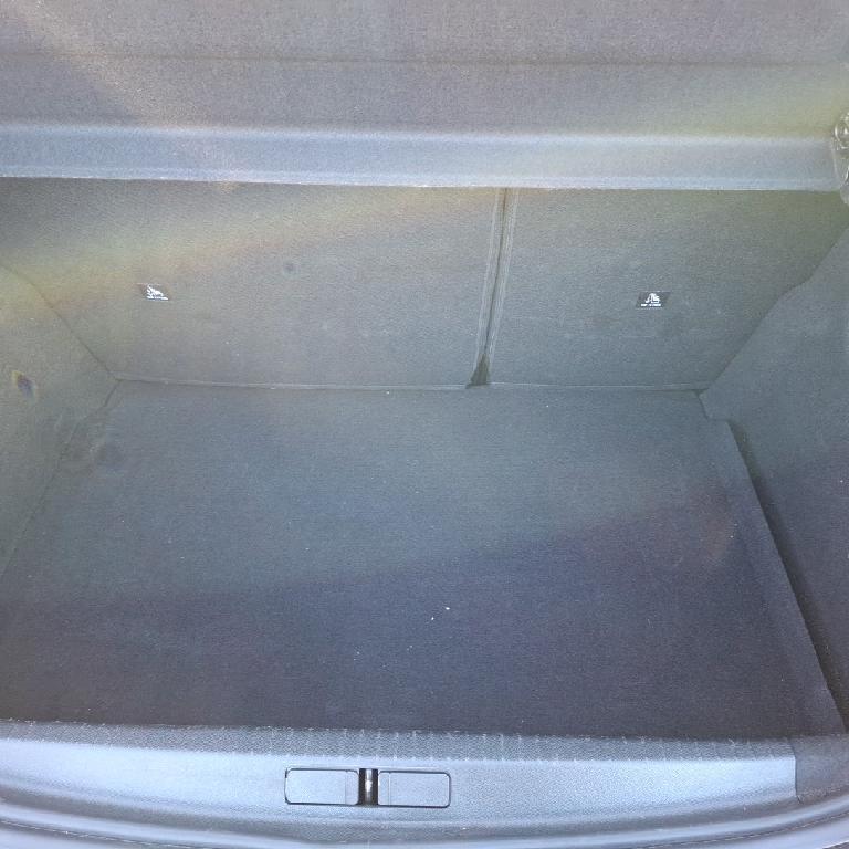 Foto Peugeot 208 12