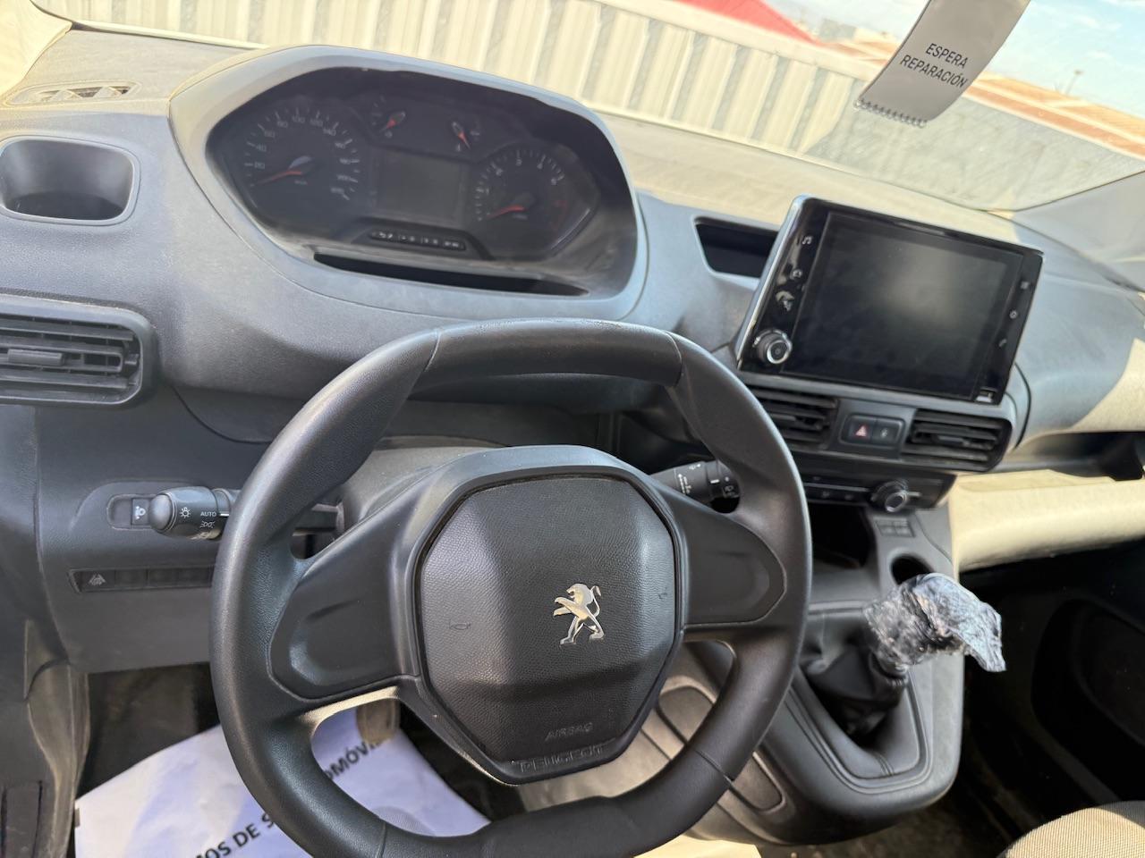 Foto Peugeot Rifter 5