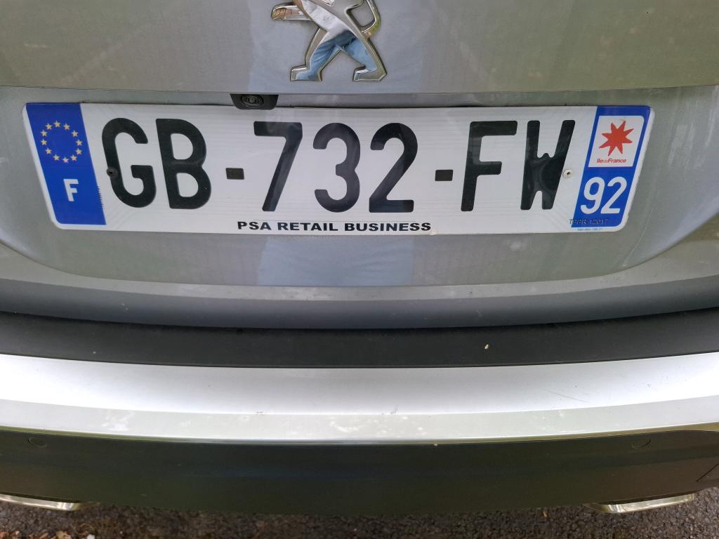 Peugeot 2008 PureTech 130 S&S EAT8 Allure Business 2021