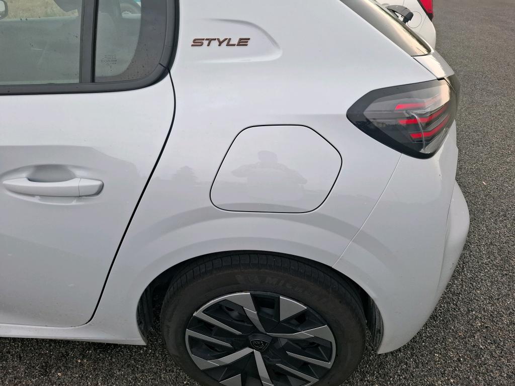 Peugeot 208 Hybrid 110 ch e-DCS6 Style 2025