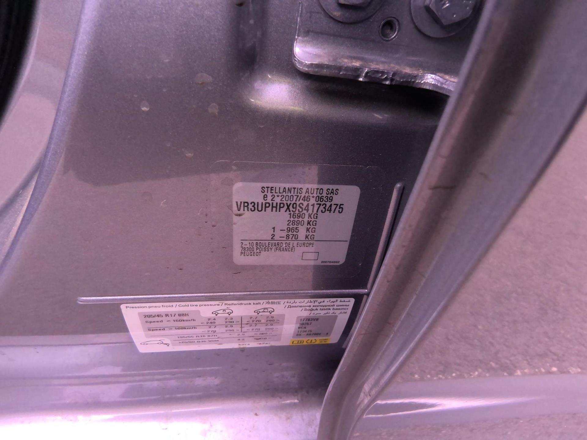 Peugeot 208 Hybrid 110 e-DCS6 GT 2025