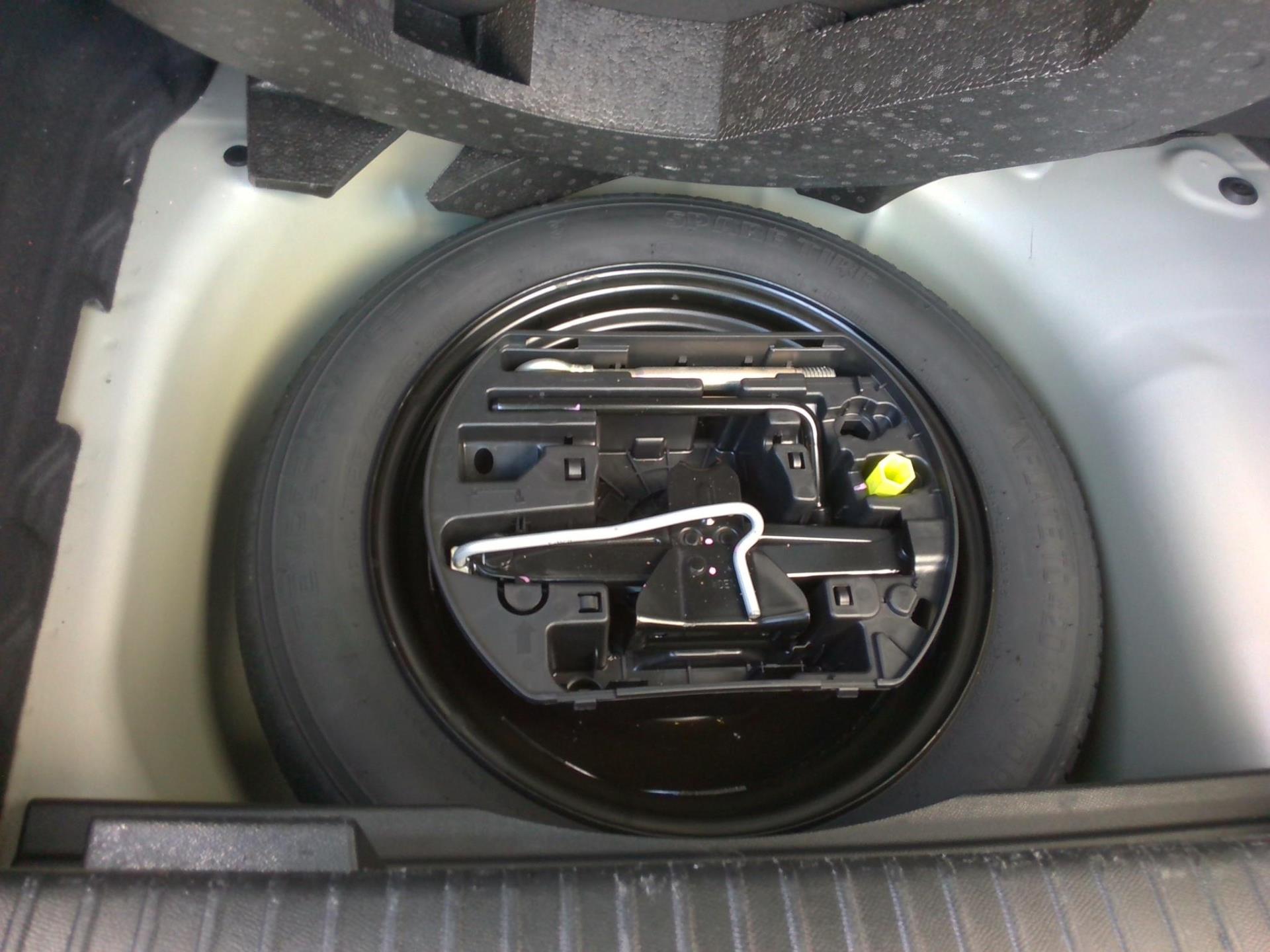 DS DS 3 PureTech 130 EAT8 Performance Line 2024