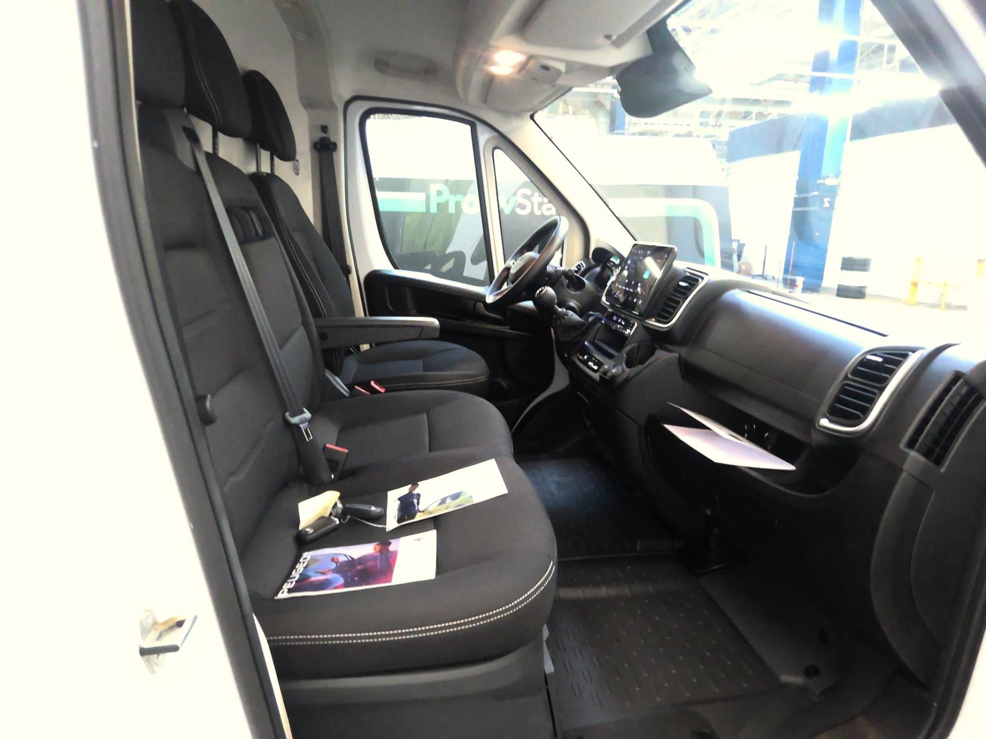 Peugeot BOXER FGN TOLE 3.3 T L2H2 140 S&S BVM6 2024