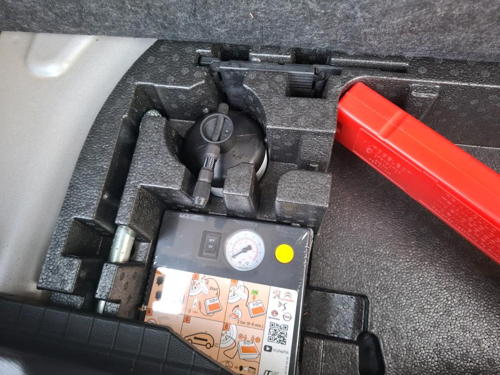 Peugeot 2008 Electrique 136 ch Allure 2022