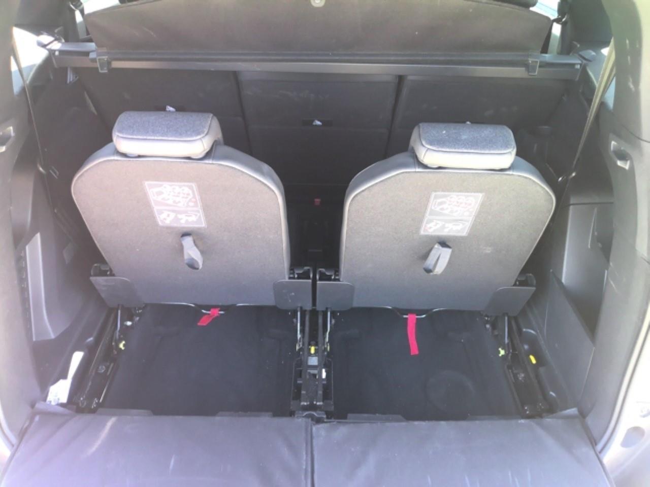 Foto Peugeot 5008 17