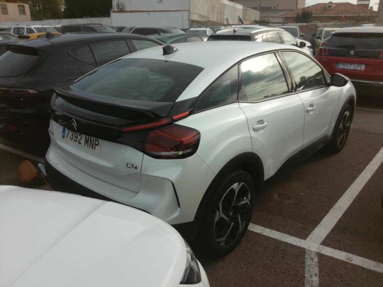 Foto Citroën C4 X 3