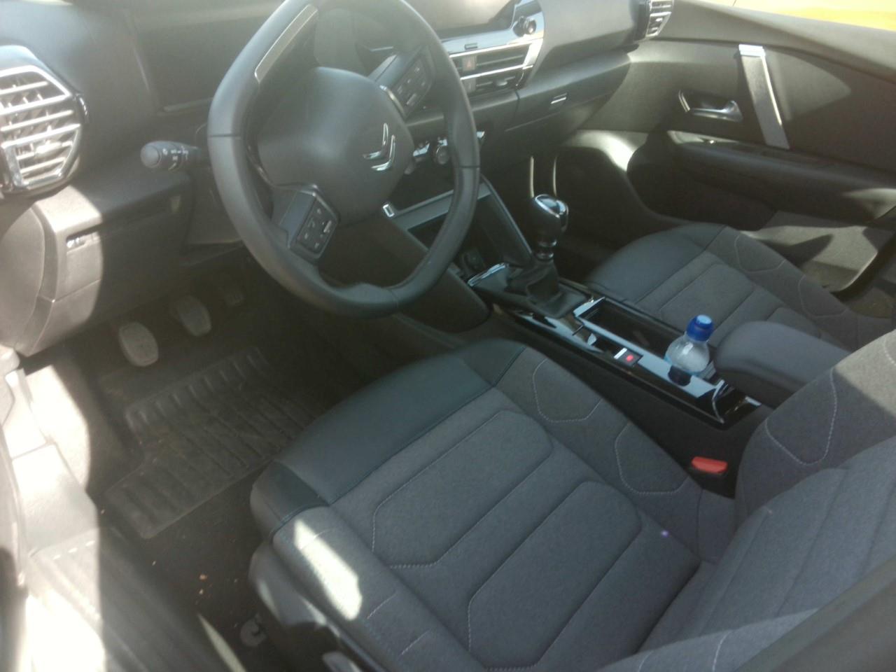 Foto Citroën C4 X 3
