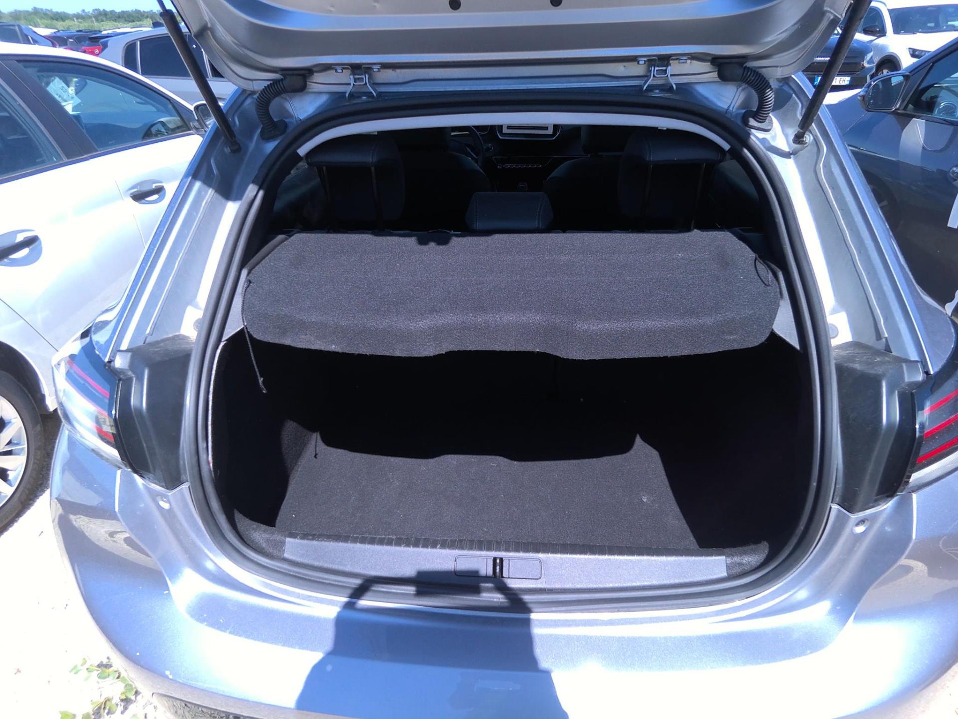 Peugeot 208 PureTech 100 S&S BVM6 Allure 2024