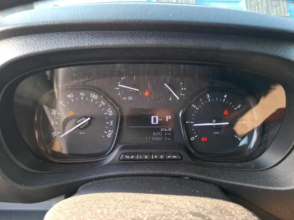 Peugeot EXPERT FGN TOLE STANDARD BLUEHDI 120 S&S EAT8 PREMIUM 2021
