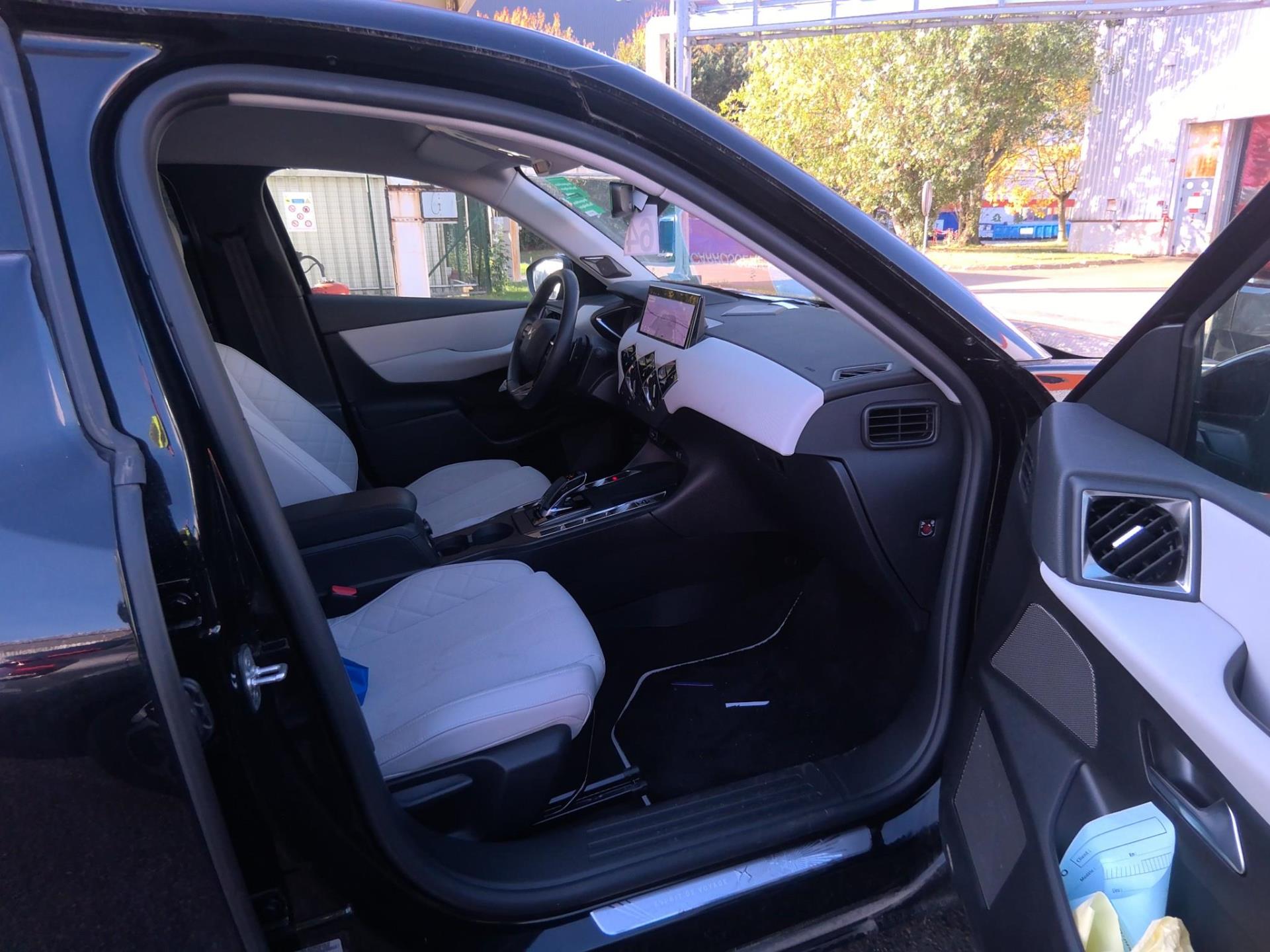 DS DS 3 PureTech 130 EAT8 Esprit de Voyage 2024