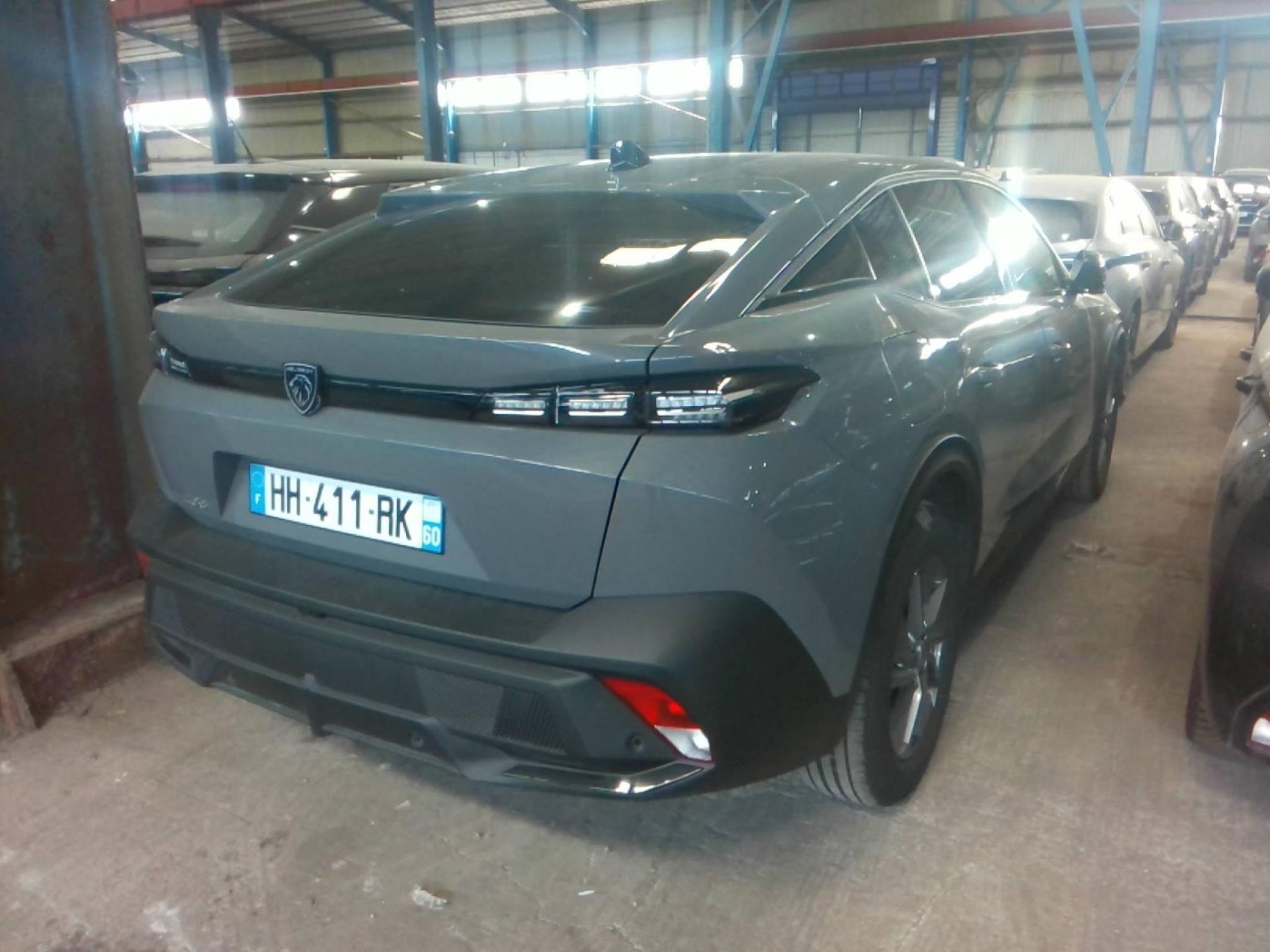 Peugeot 408 Hybrid 145 e-DCS6 Allure 2026