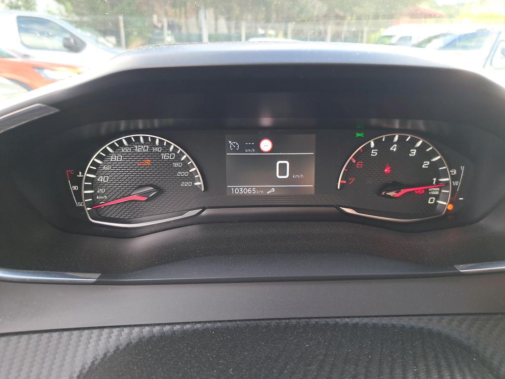 Peugeot 2008 BlueHDi 110 S&S BVM6 Active Pack 2021