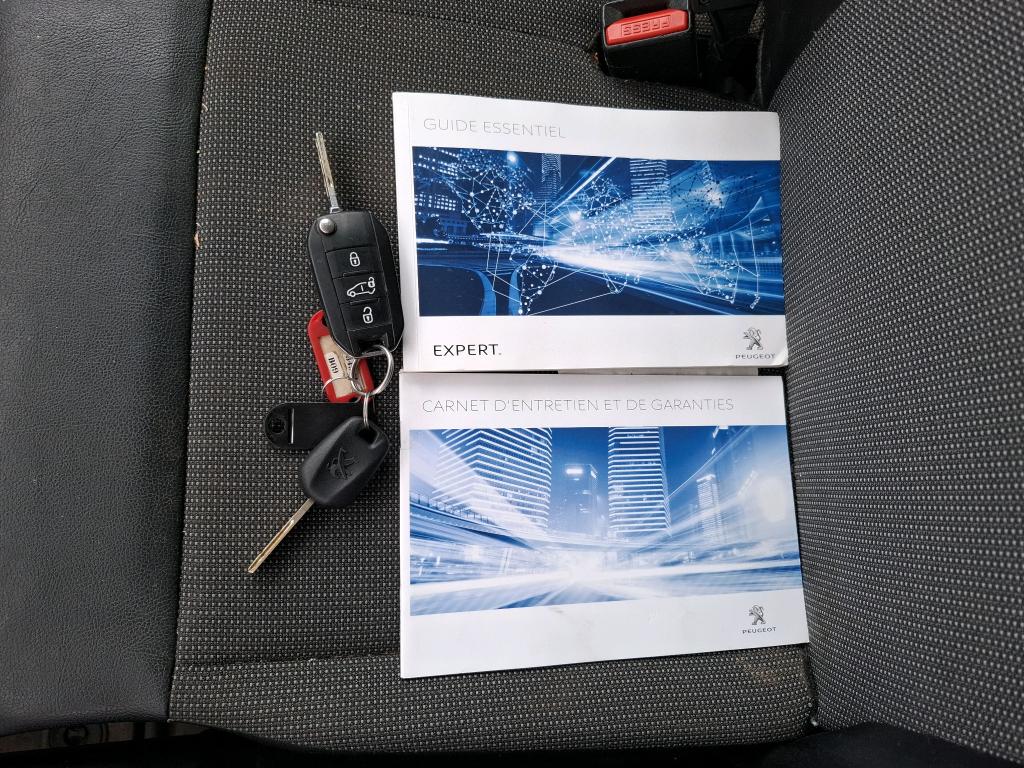 Peugeot EXPERT FGN TOLE STANDARD 2.0  BLUEHDI 120 S&S BVM6 PREMIUM 2018
