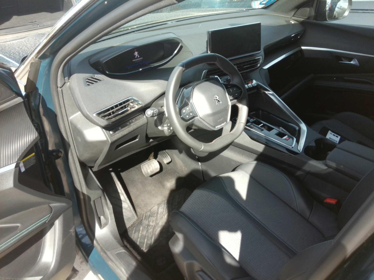 Foto Peugeot 3008 Plug-in Hybrid 3