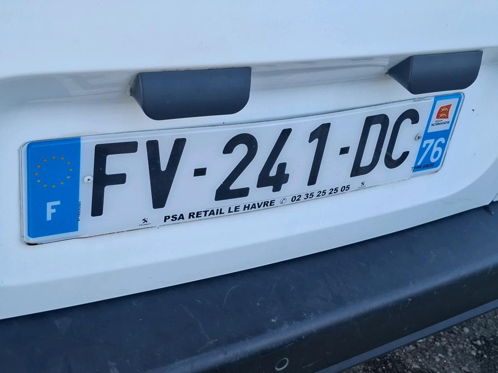 Peugeot PARTNER FOURGON STANDARD 650 KG BLUEHDI 75 BVM5 PREMIUM 2020