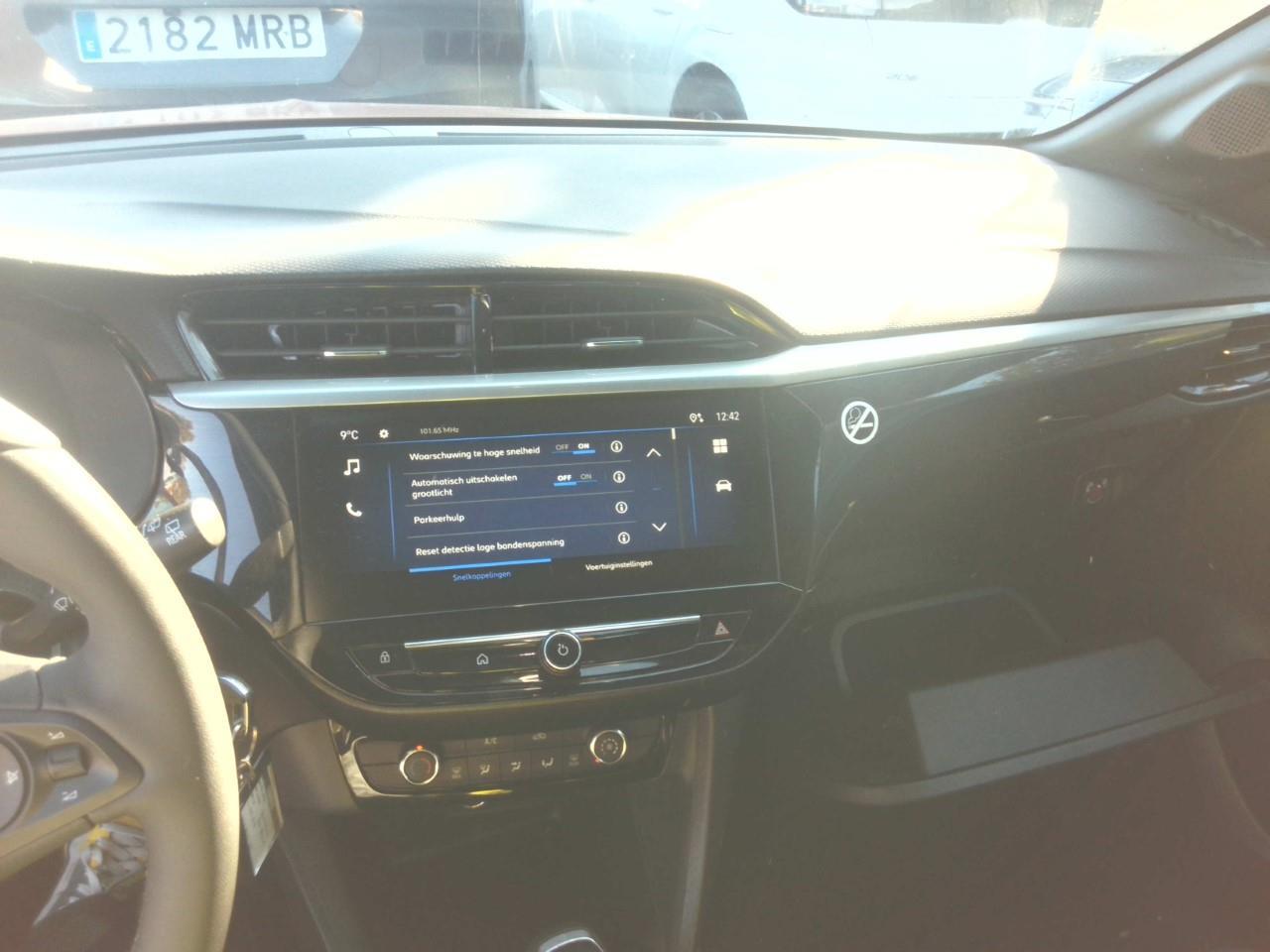 Foto Opel Corsa 19