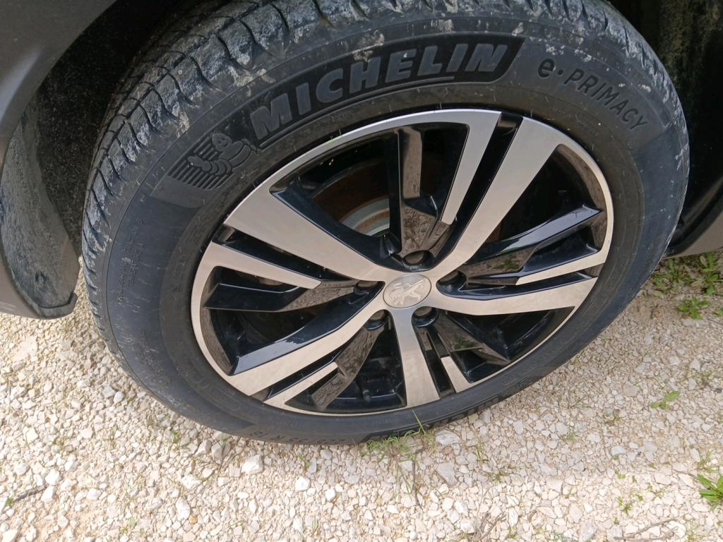 Peugeot 3008 Hybrid 225 e-EAT8 GT 2023