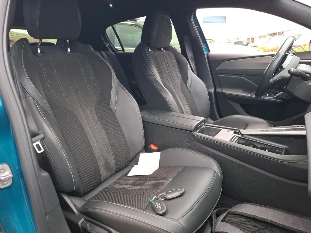 Peugeot 308 Hybrid 136 e-DCS6 GT 2024