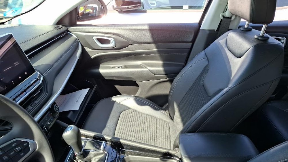Foto Jeep Compass 12