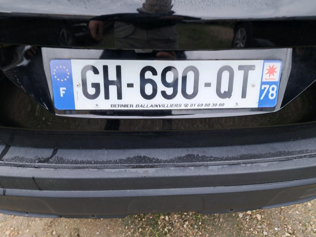 Peugeot 3008 BlueHDi 130ch S&S EAT8 Active Pack 2022