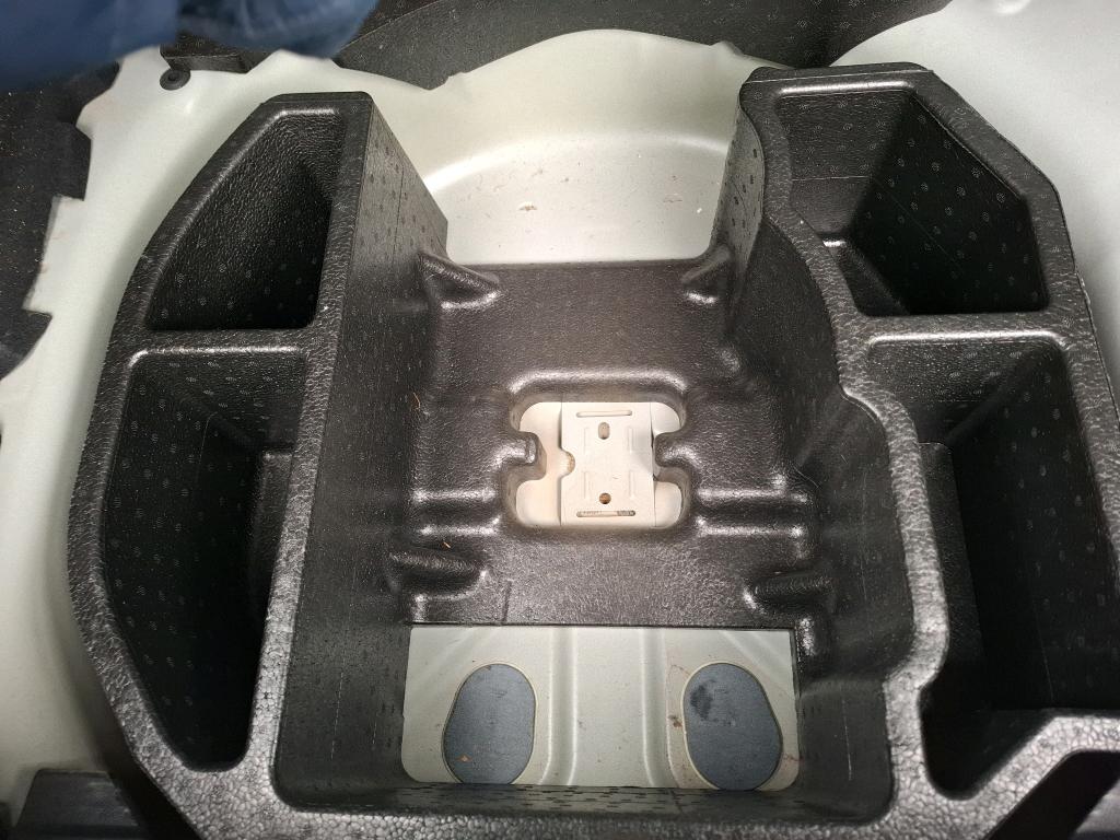 Peugeot 208 PureTech 100 S&S EAT8 Allure Business 2021